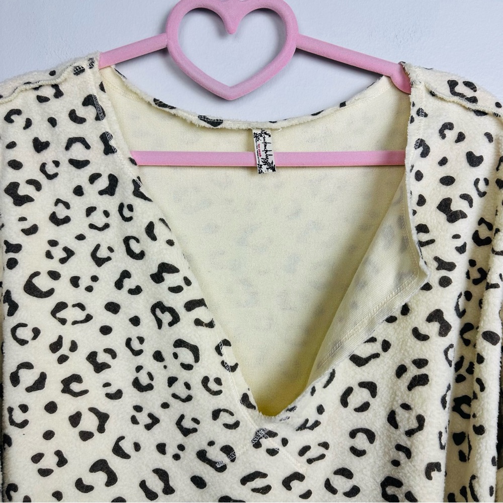Free People Intimately NWT Rain check Cream and Black Animal Print Patterned Top - Picture 4 of 11